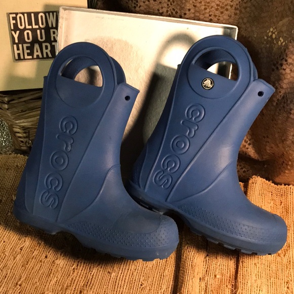 handle it rain boot crocs